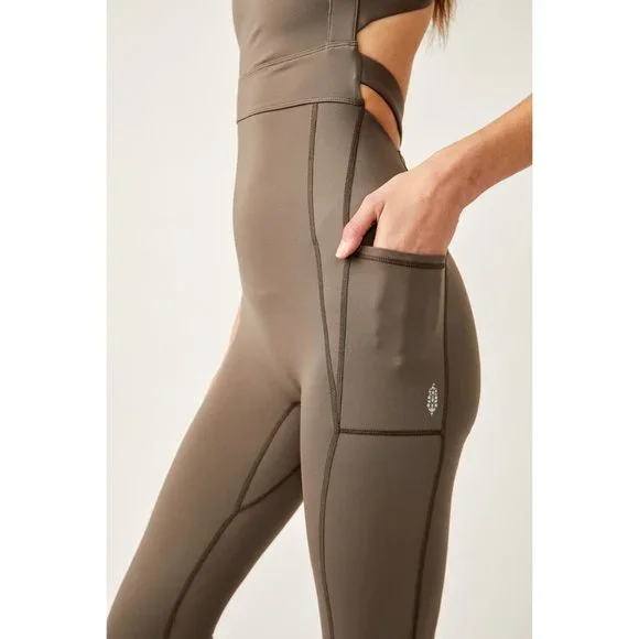 🎉LAST CHANCE🎉 FP MOVEMENT My High Onesie / Charcoal Brown - Picture 4 of 10